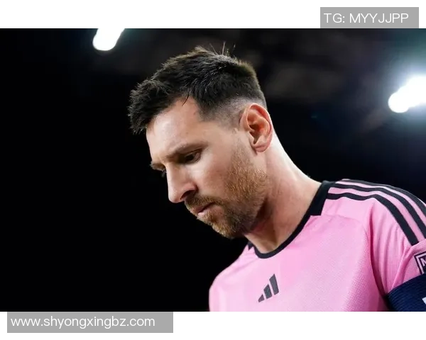 退役足球明星的传奇人生与未来之路揭秘